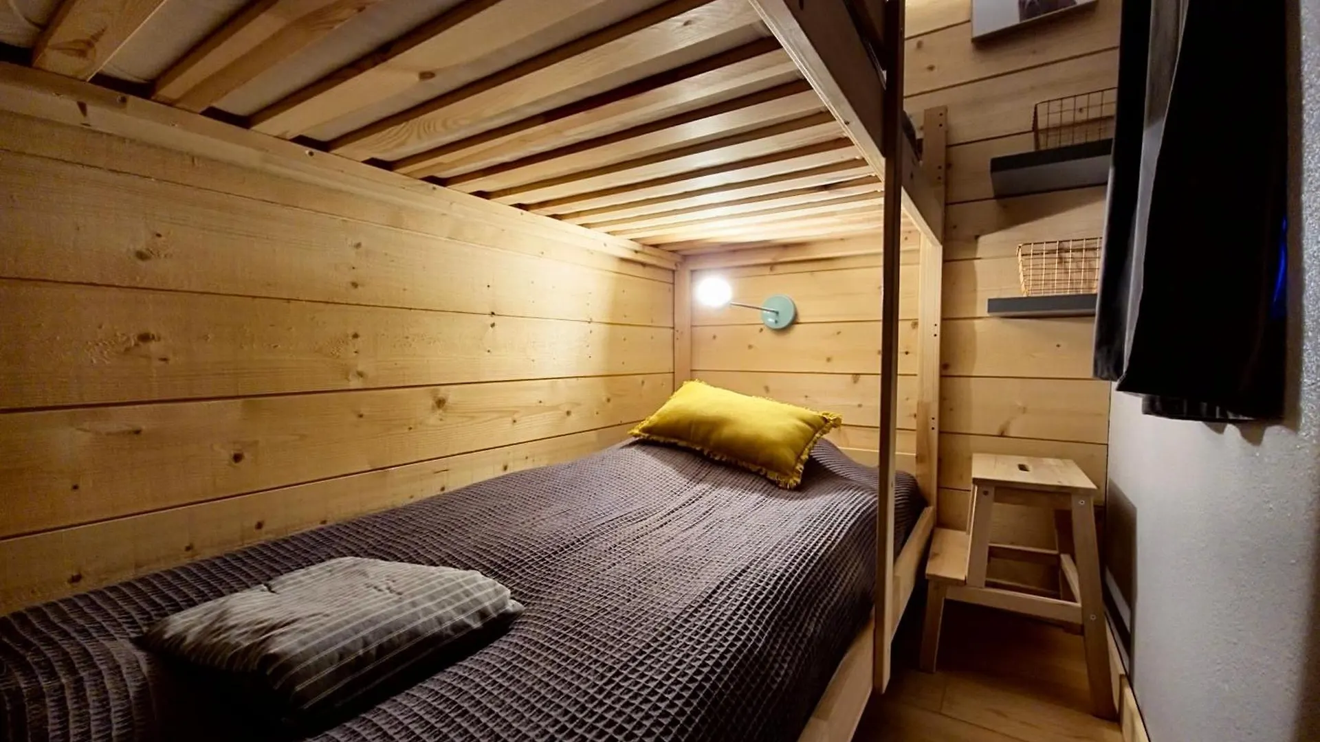 Apartment Appartement Ours Blanc - Welkeys Huez
