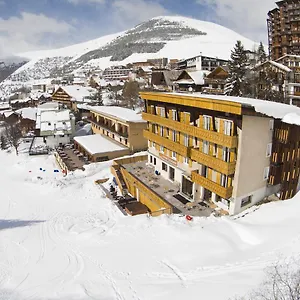 Escapade Hotel